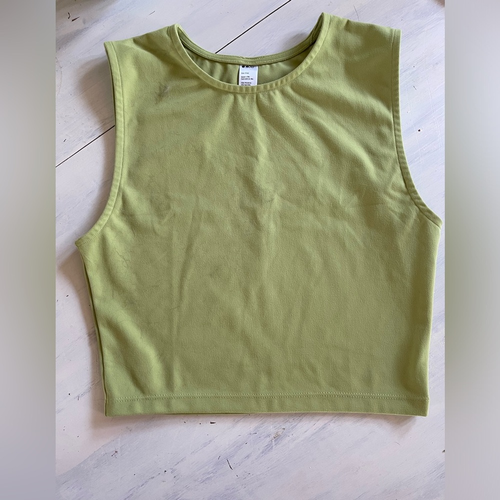 Crop top